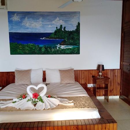 Les Elles Guesthouse Self Catering Baie Lazare  Habitación foto