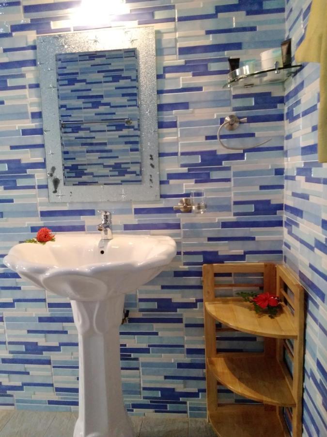 Les Elles Guesthouse Self Catering Baie Lazare  Exterior foto