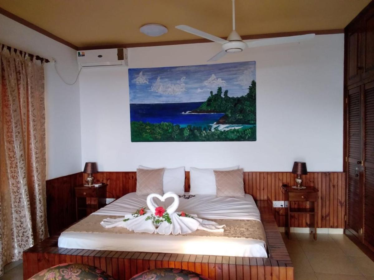 Les Elles Guesthouse Self Catering Baie Lazare  Exterior foto