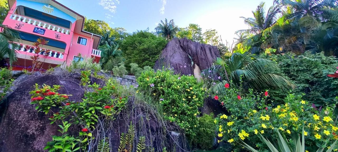 Les Elles Guesthouse Self Catering Baie Lazare  Exterior foto
